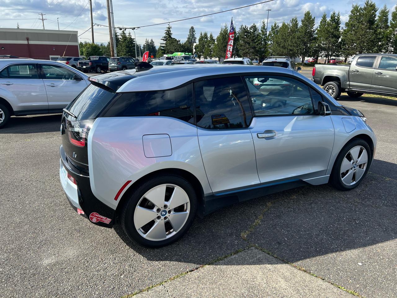 BMW i3 4dr HB w/Range Extender 2016