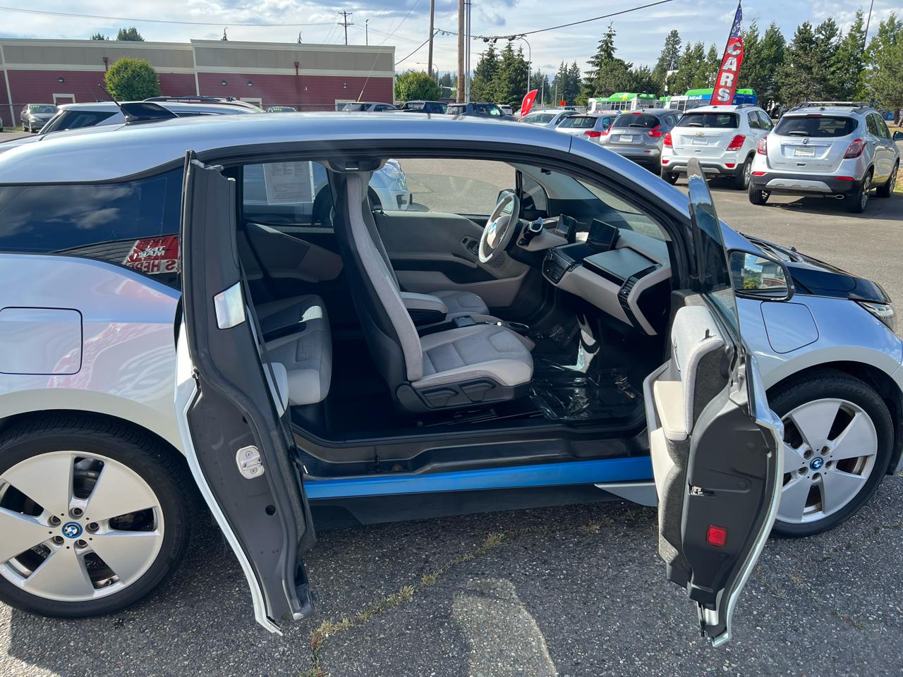 BMW i3 4dr HB w/Range Extender 2016