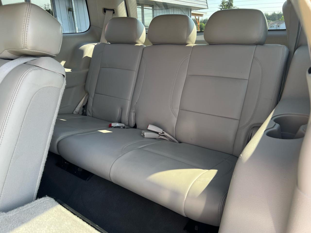 Chrysler Aspen AWD 4dr Limited 2008