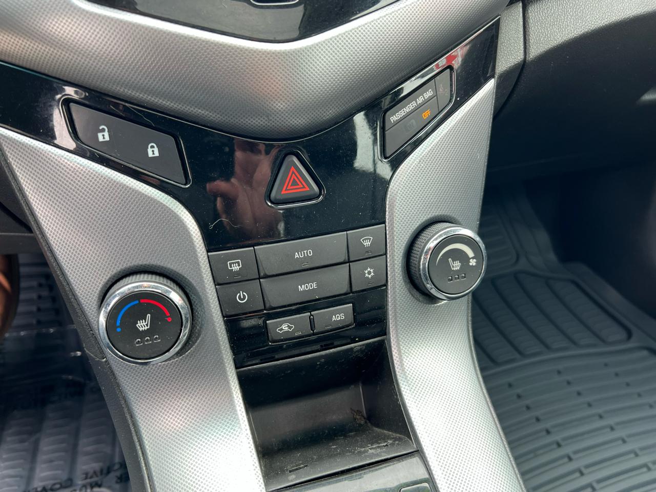 Chevrolet Cruze 4dr Sdn LTZ 2013