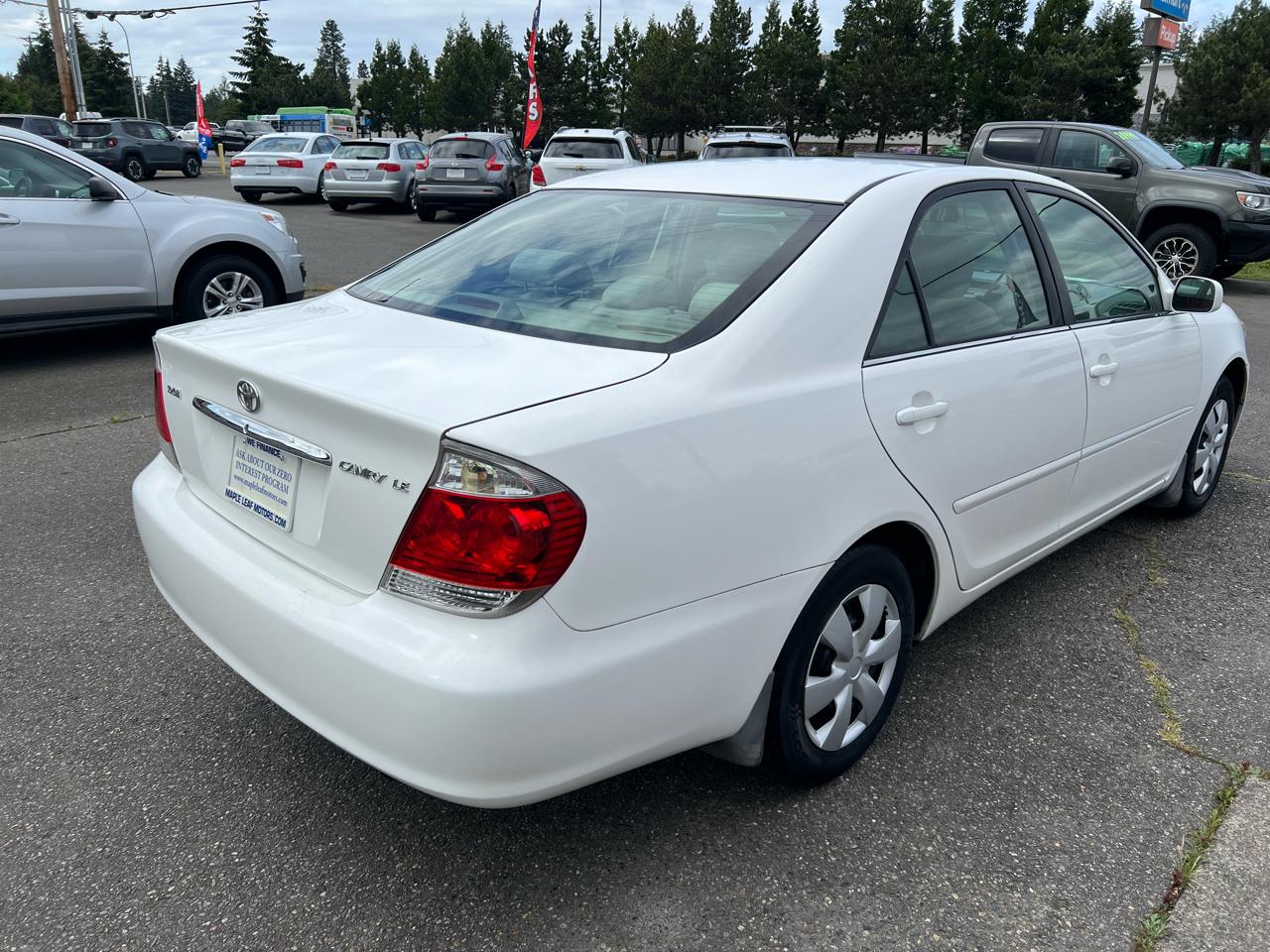 Toyota Camry 4dr Sdn I4 Auto LE (Natl) 2005
