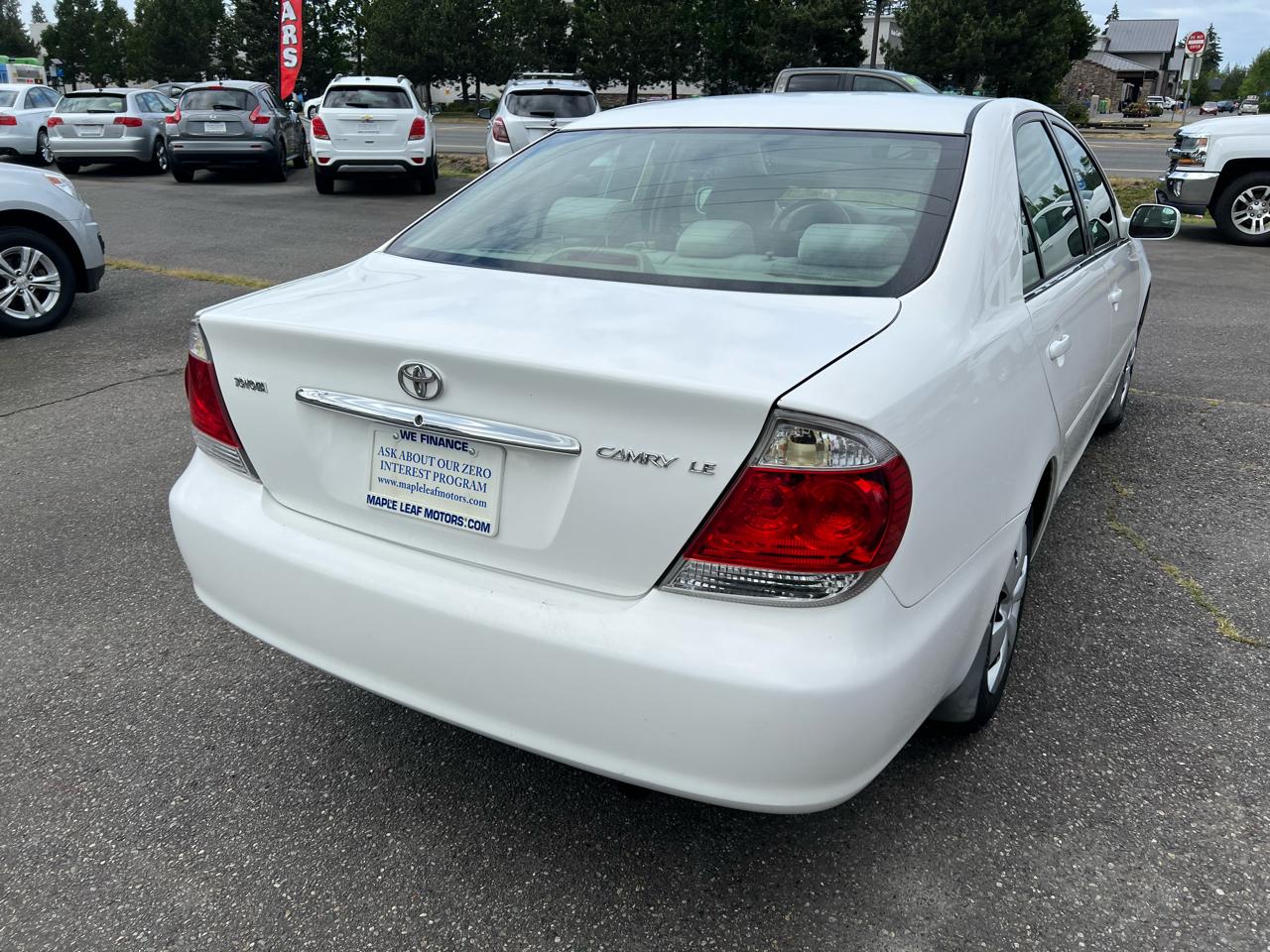 Toyota Camry 4dr Sdn I4 Auto LE (Natl) 2005