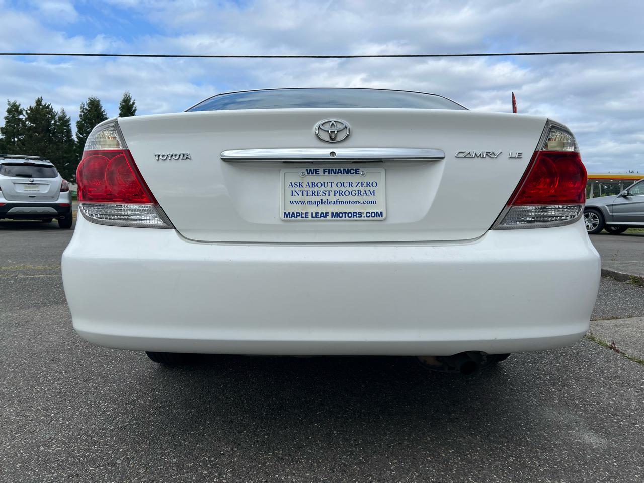 Toyota Camry 4dr Sdn I4 Auto LE (Natl) 2005