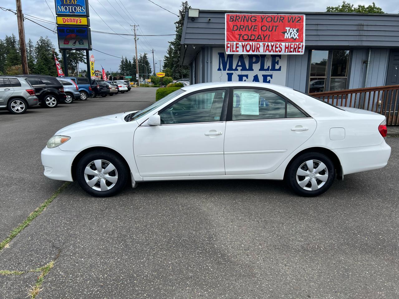 Toyota Camry 4dr Sdn I4 Auto LE (Natl) 2005