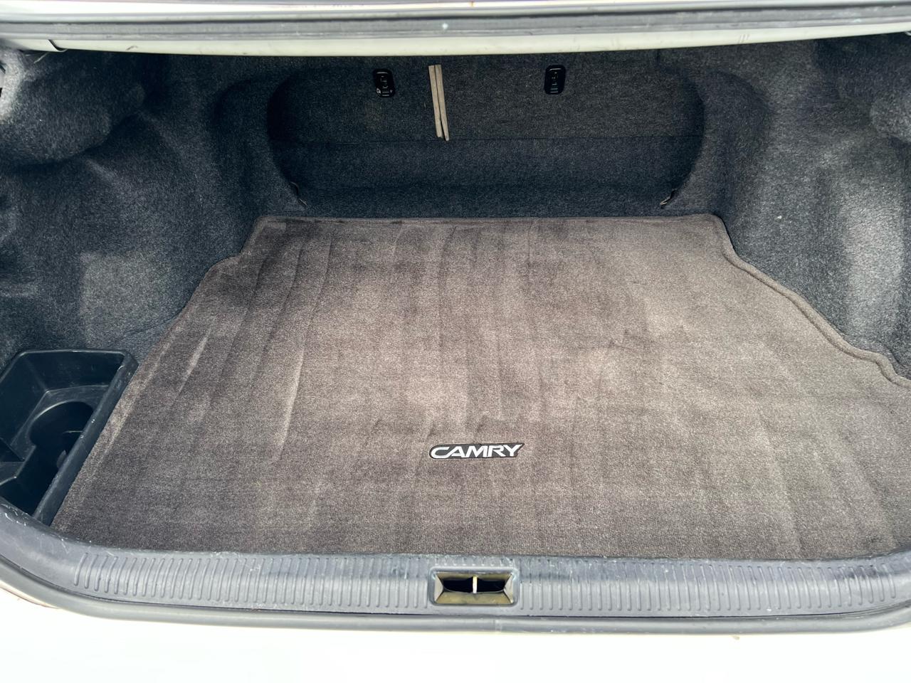 Toyota Camry 4dr Sdn I4 Auto LE (Natl) 2005