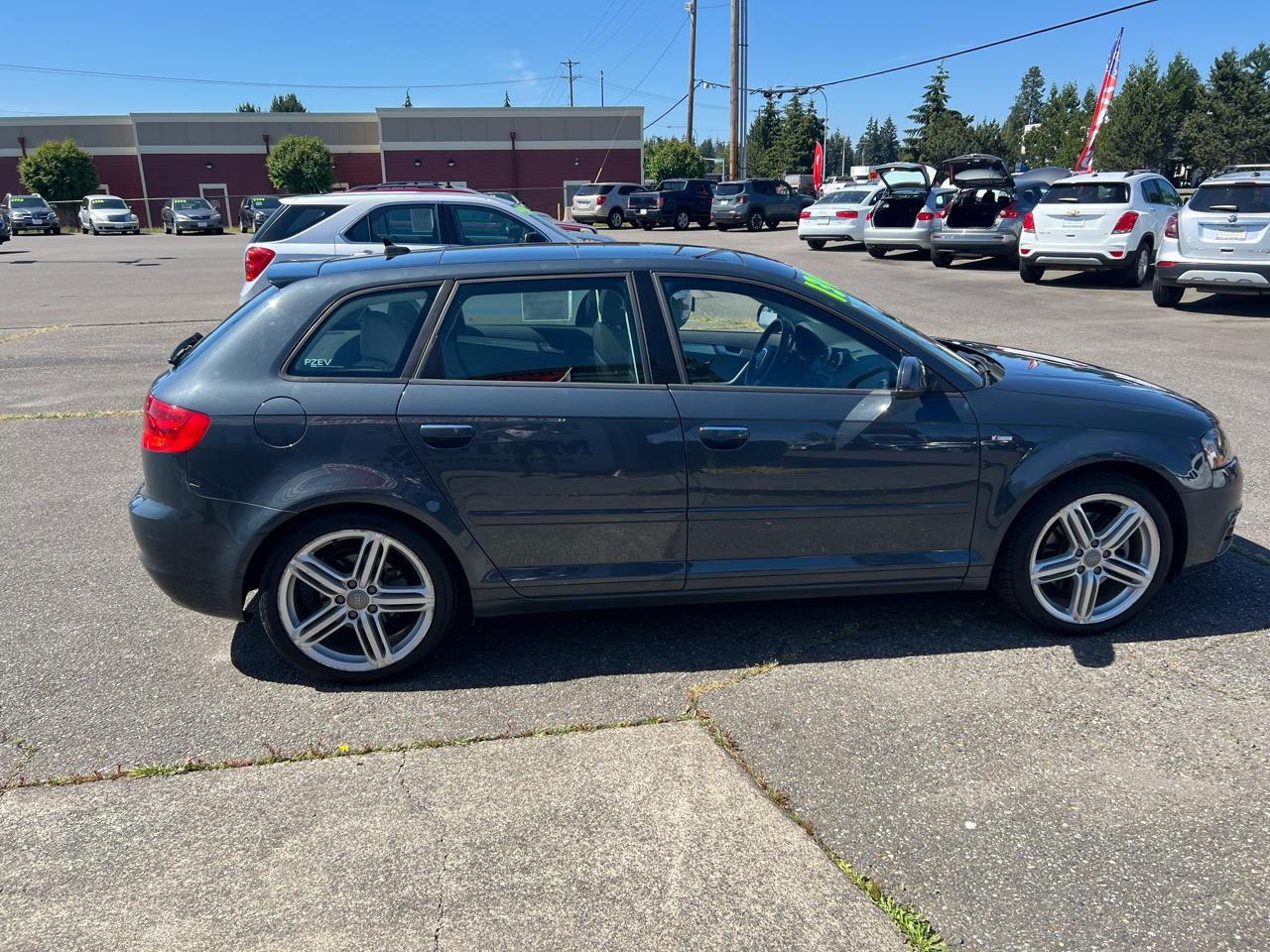 Audi A3 4dr HB S tronic FrontTrak 2.0T Premium Plus 2013