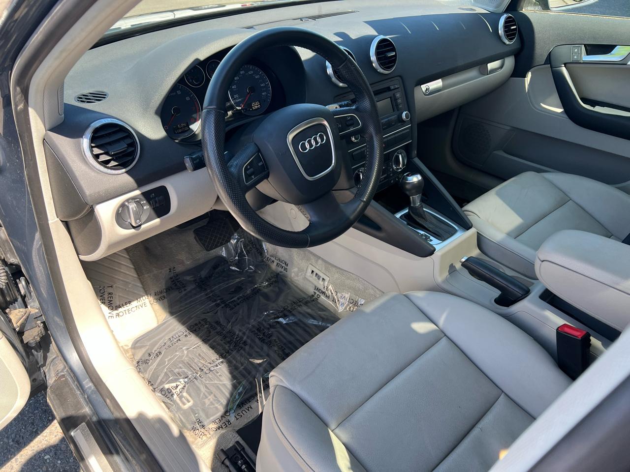 Audi A3 4dr HB S tronic FrontTrak 2.0T Premium Plus 2013