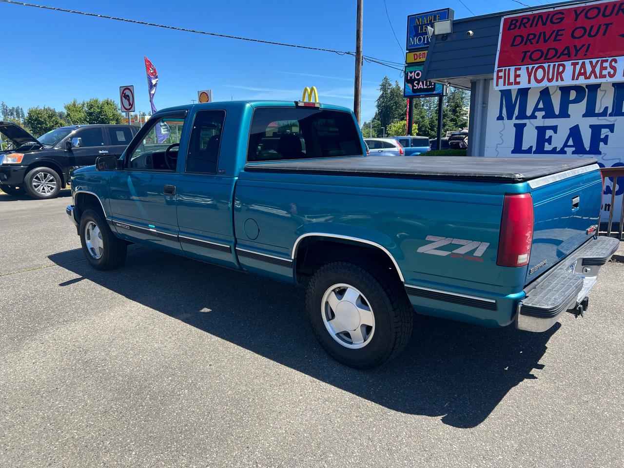 GMC Sierra 1500 Ext Cab 141.5" WB 4WD 1997