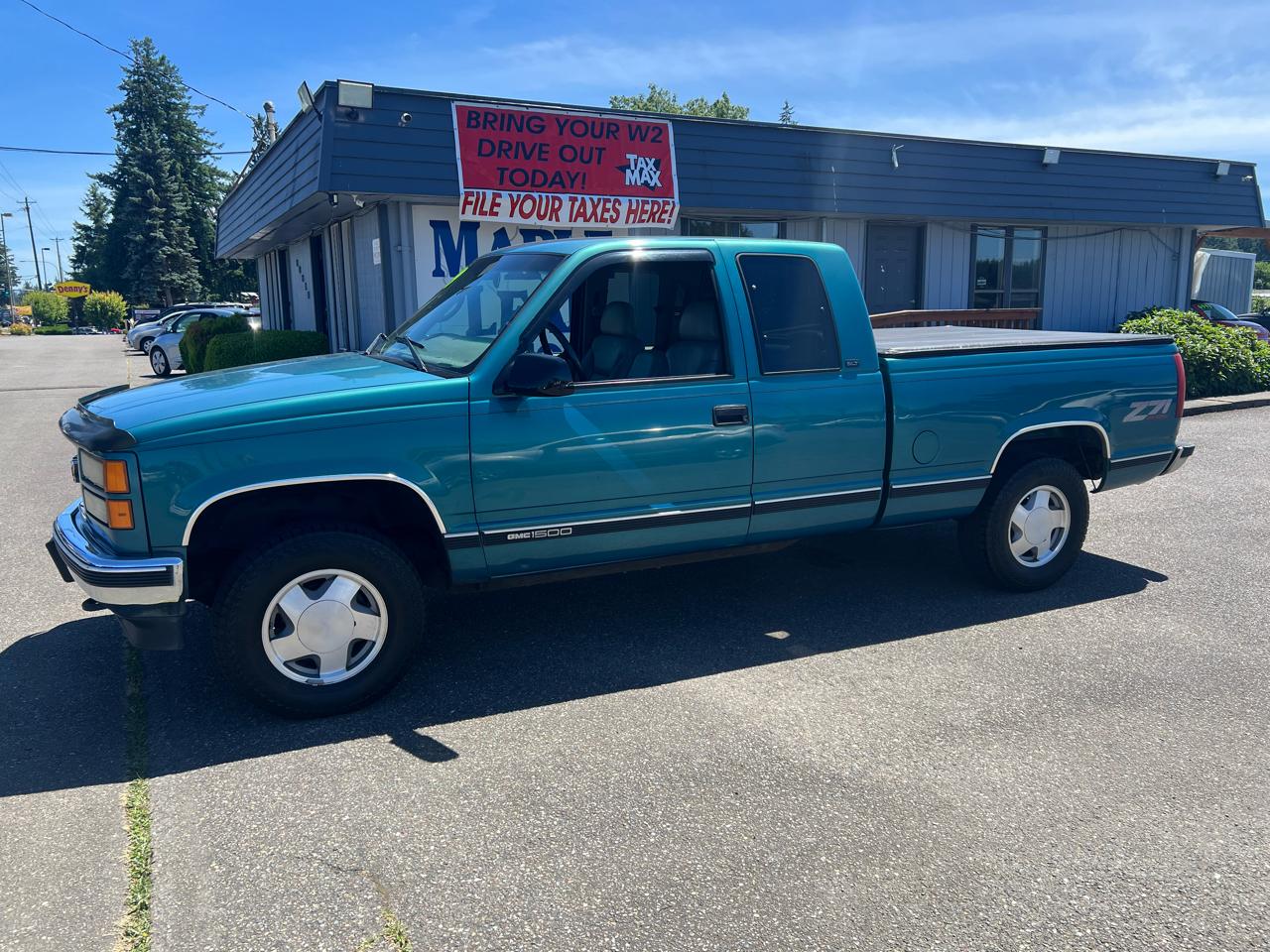 GMC Sierra 1500 Ext Cab 141.5" WB 4WD 1997