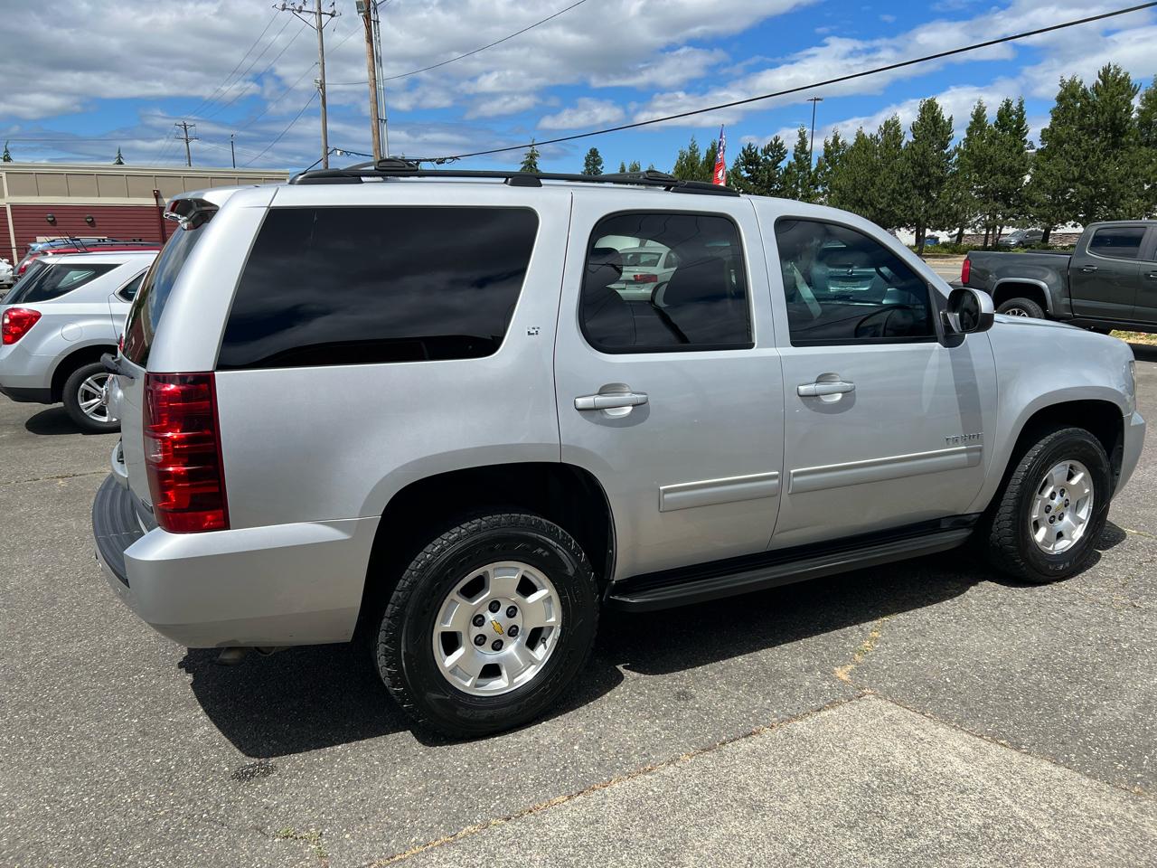 Chevrolet Tahoe 4WD 4dr 1500 LT 2010