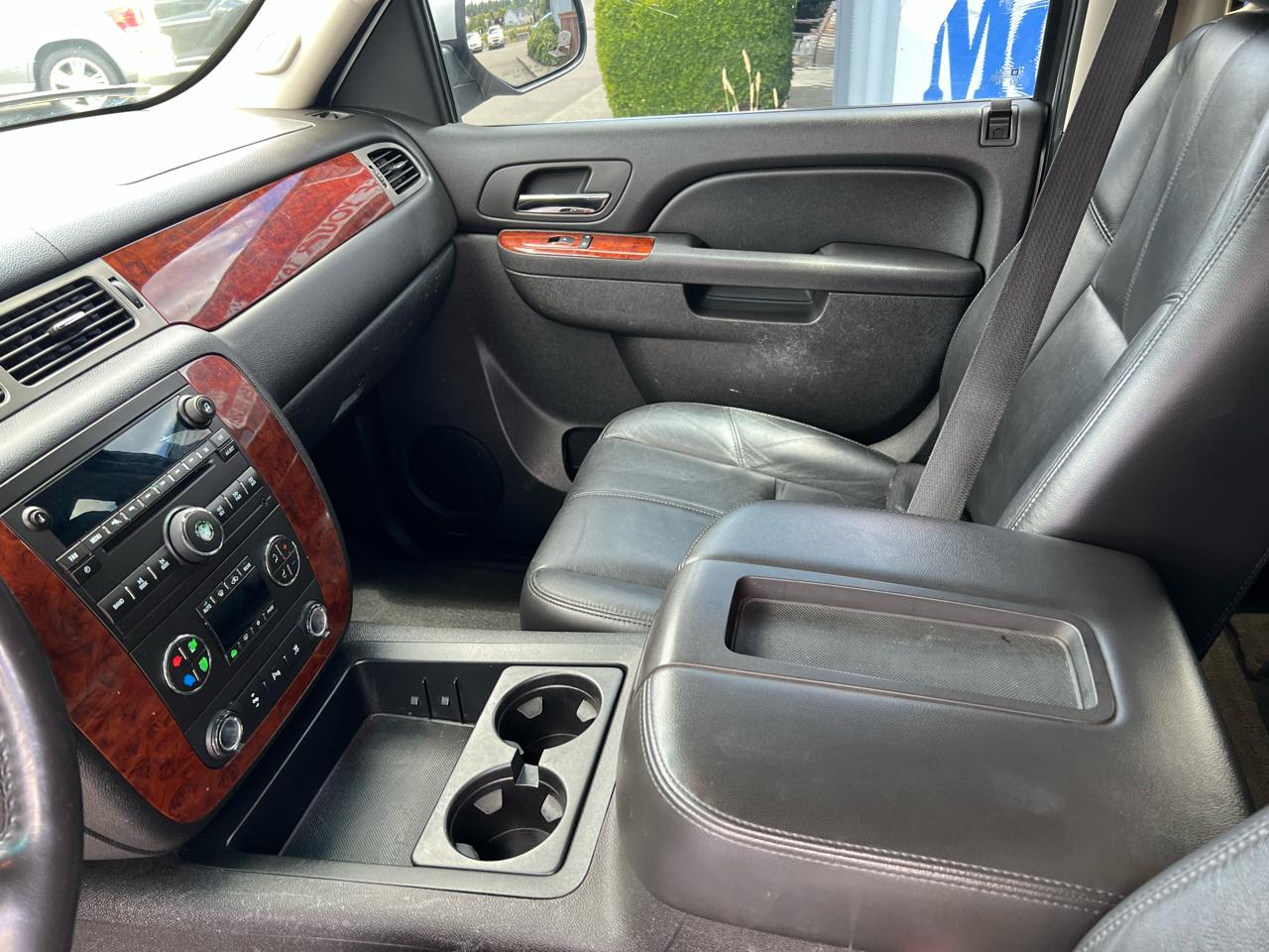 Chevrolet Tahoe 4WD 4dr 1500 LT 2010