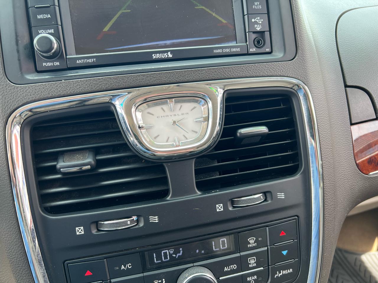 Chrysler Town & Country 4dr Wgn Touring 2015