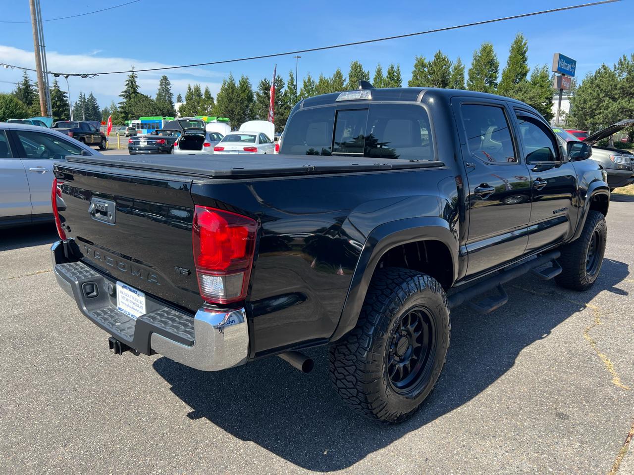 Toyota Tacoma 4WD SR5 Double Cab 5' Bed V6 AT (Natl) 2023