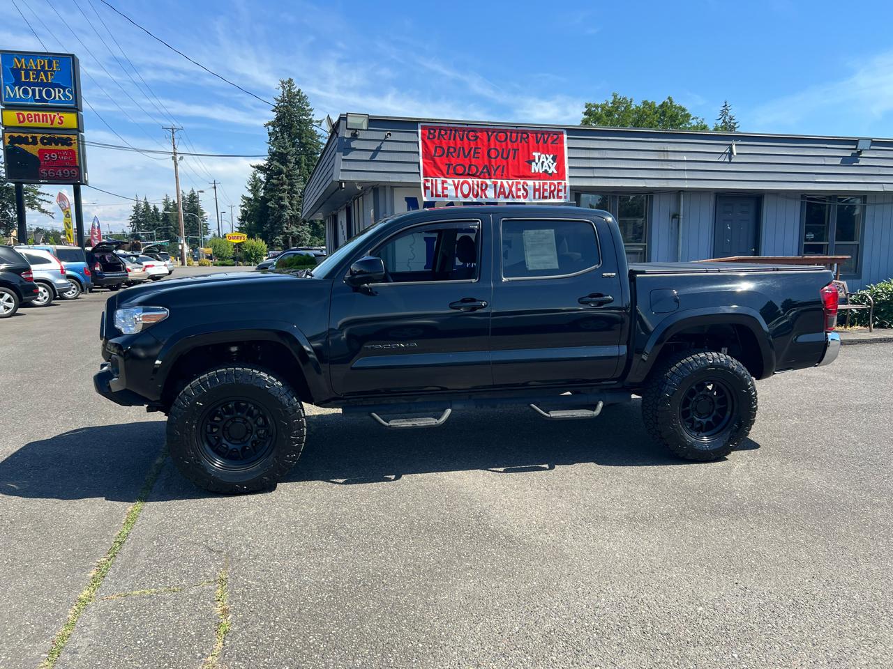 Toyota Tacoma 4WD SR5 Double Cab 5' Bed V6 AT (Natl) 2023