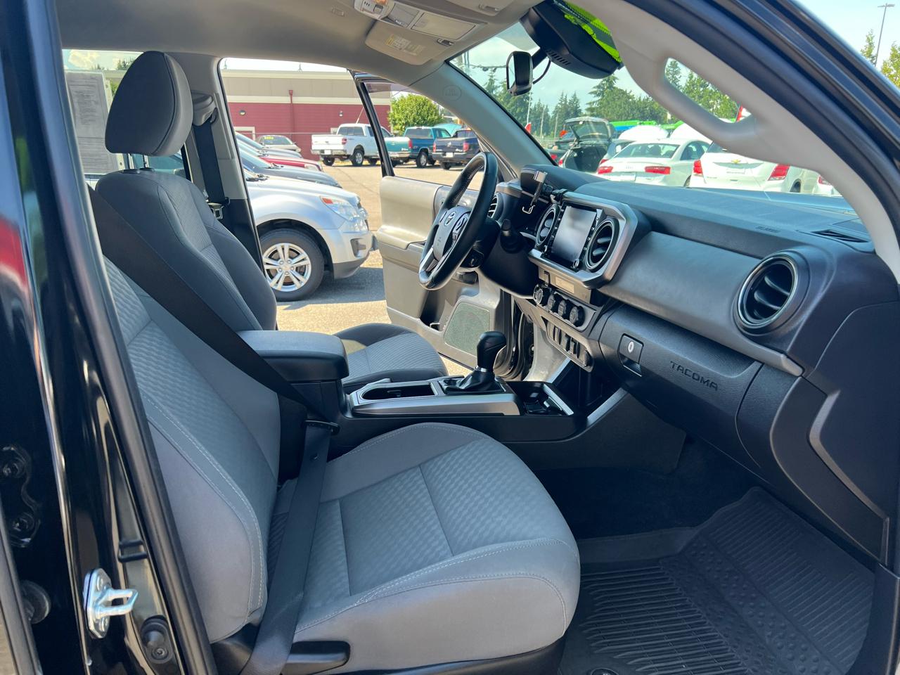 Toyota Tacoma 4WD SR5 Double Cab 5' Bed V6 AT (Natl) 2023