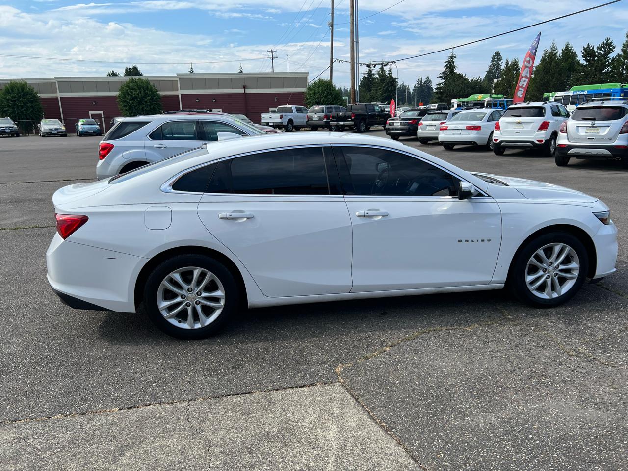 Chevrolet Malibu 4dr Sdn LT w/1LT 2017