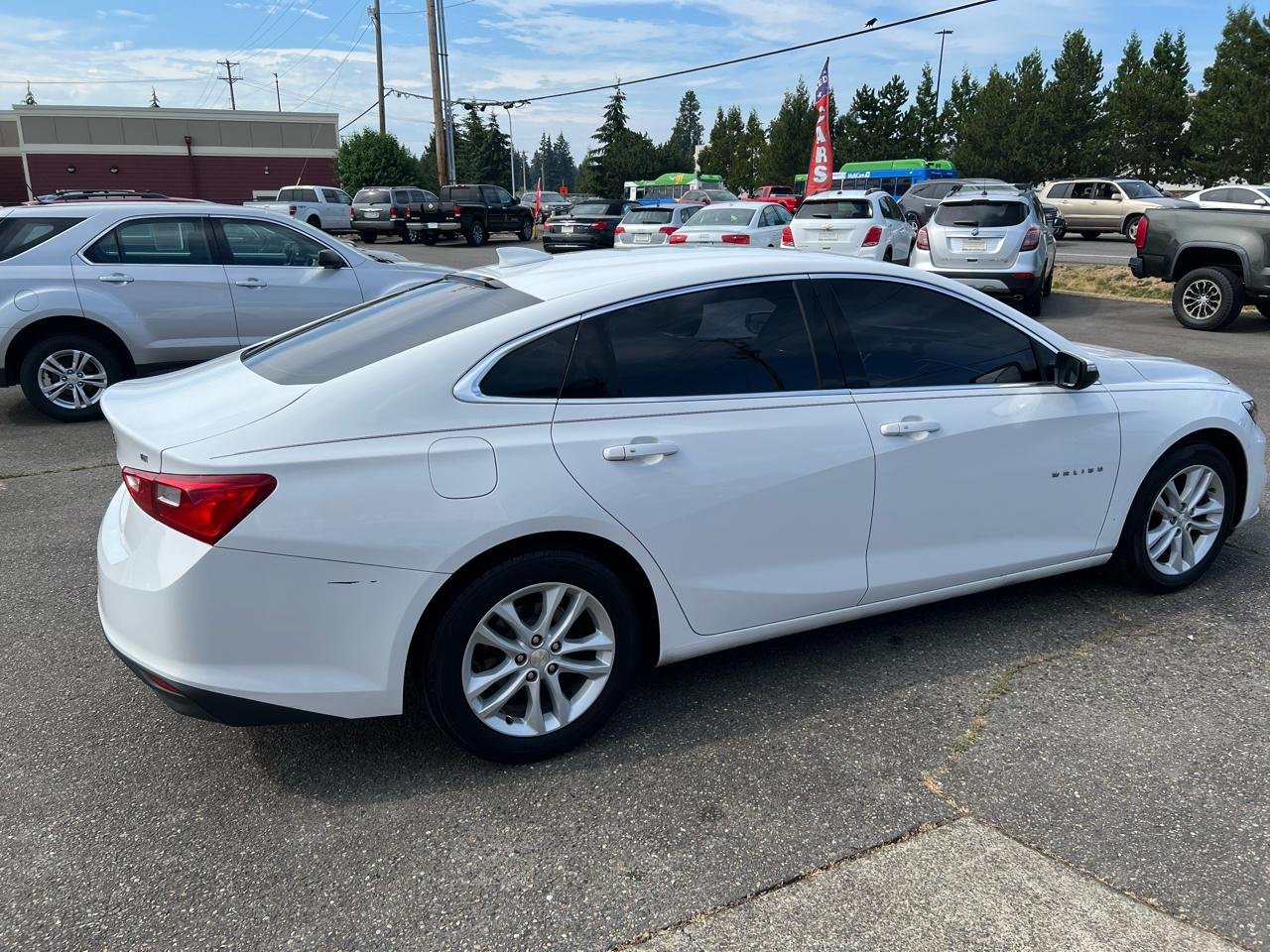 Chevrolet Malibu 4dr Sdn LT w/1LT 2017