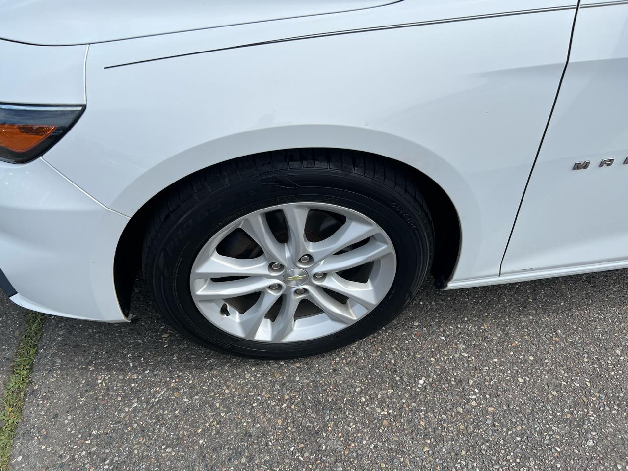 Chevrolet Malibu 4dr Sdn LT w/1LT 2017