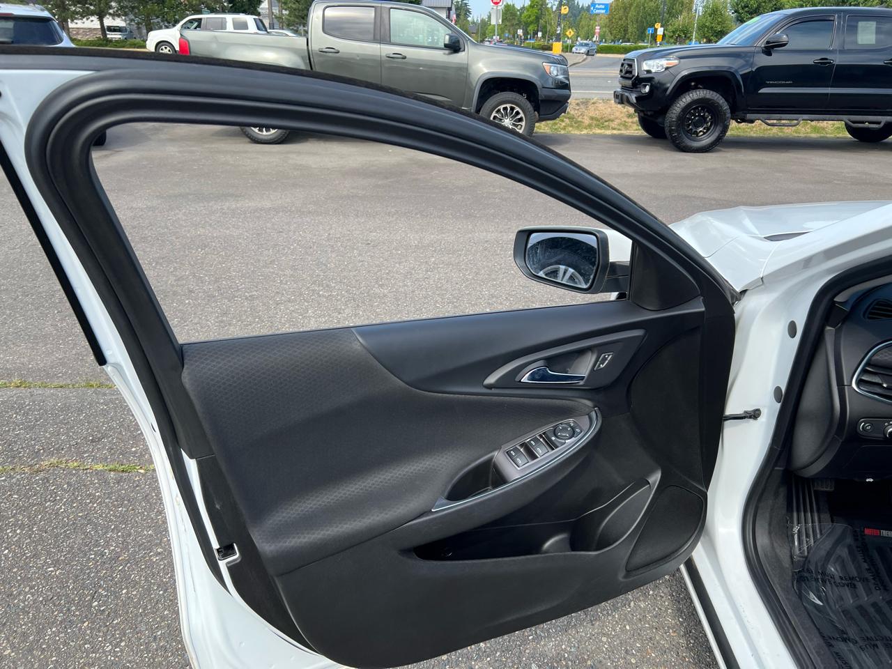 Chevrolet Malibu 4dr Sdn LT w/1LT 2017
