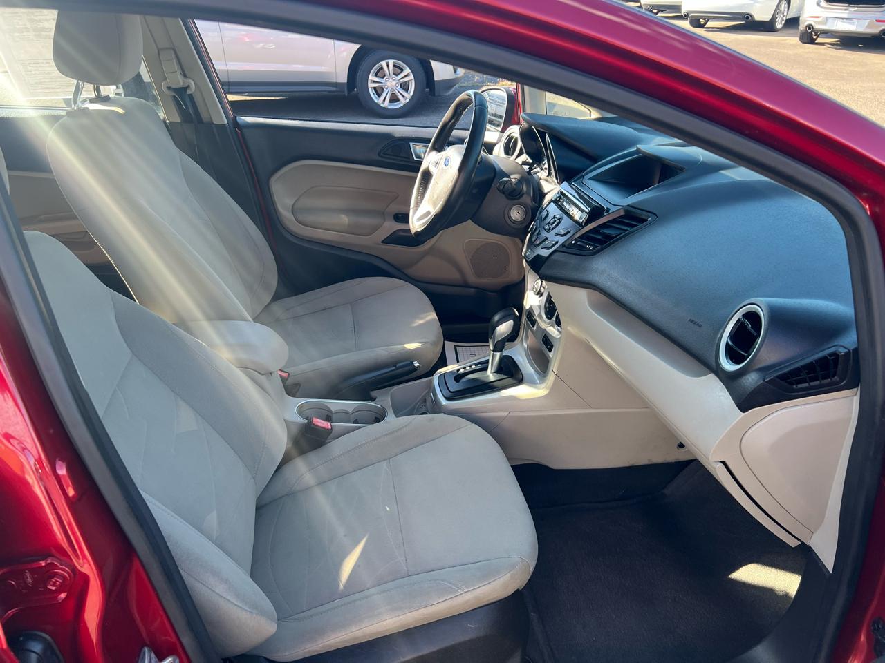 Ford Fiesta 5dr HB SE 2016