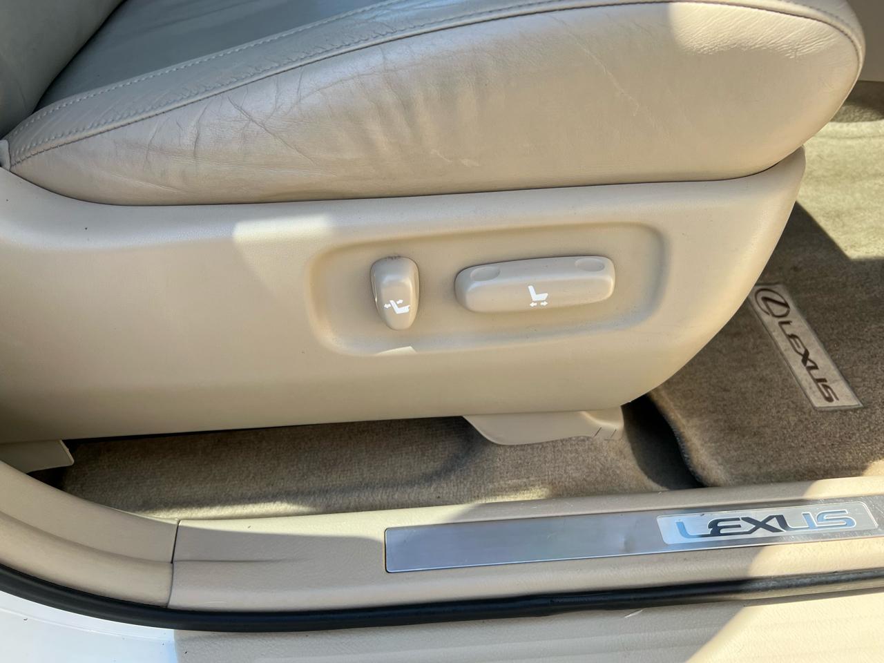 Lexus RX 330 4dr SUV AWD 2004
