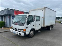2002 GMC W5500 