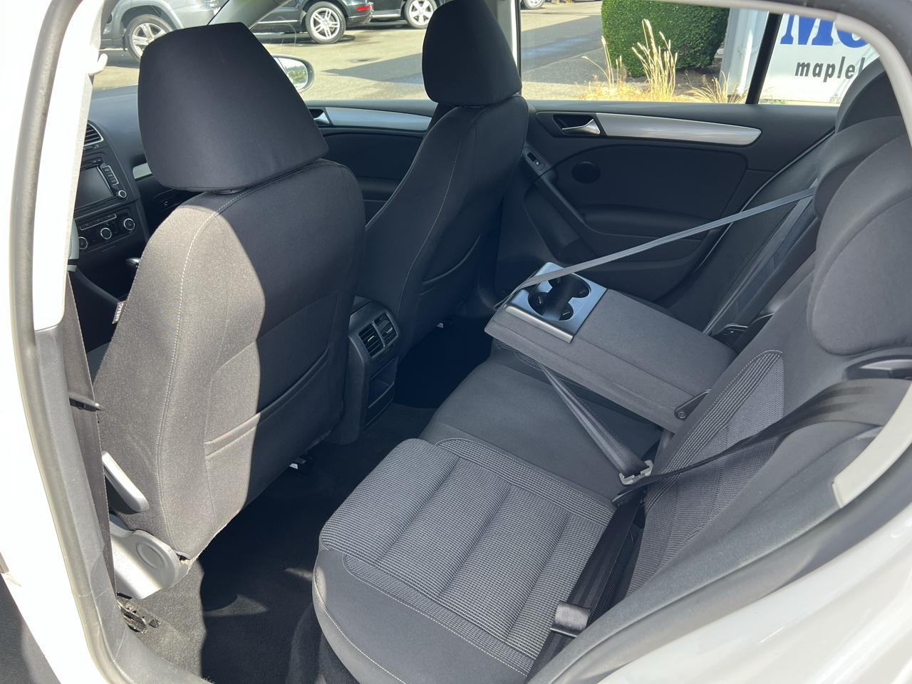 Volkswagen Golf 4dr HB Auto PZEV 2012
