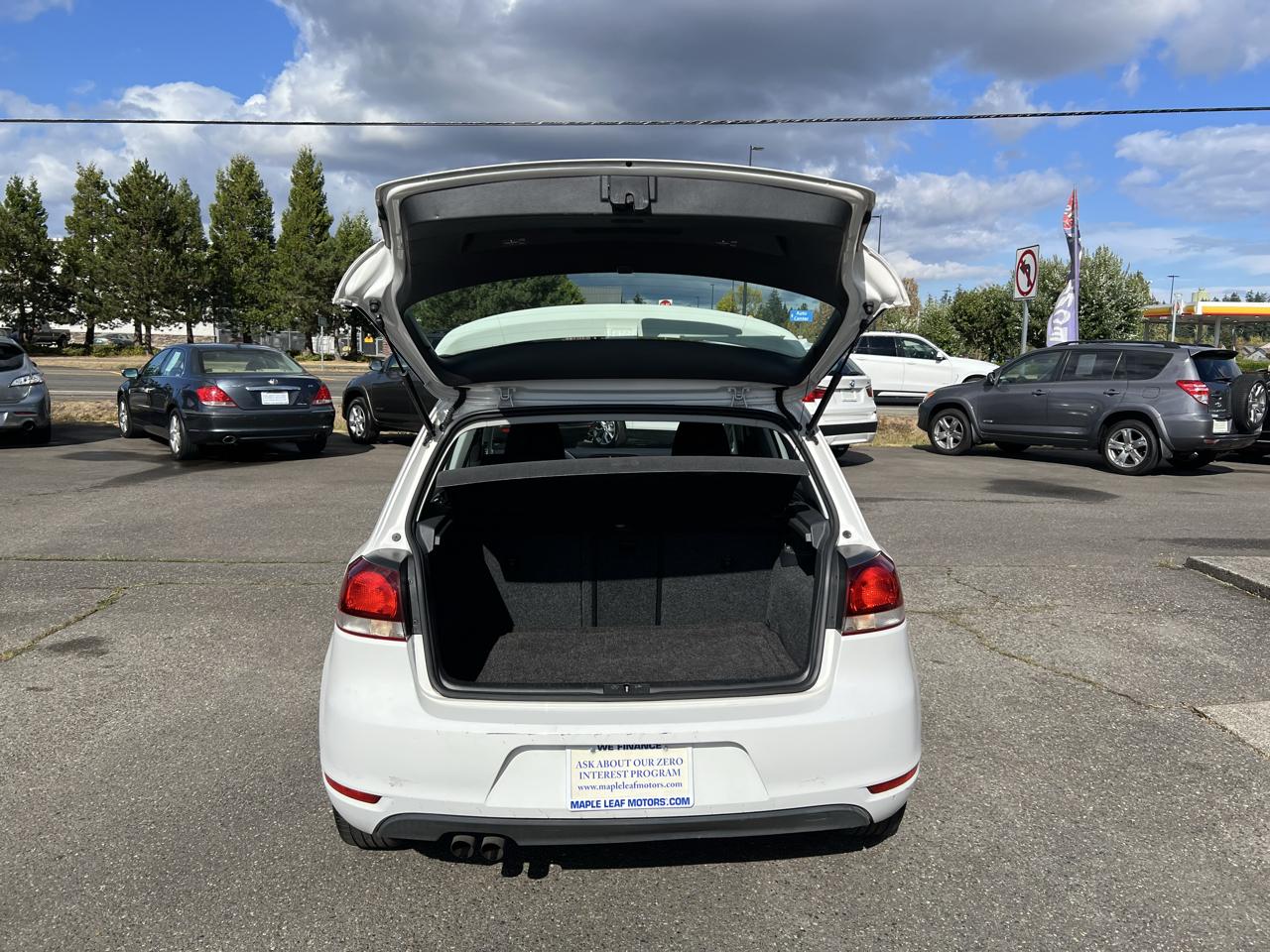 Volkswagen Golf 4dr HB Auto PZEV 2012