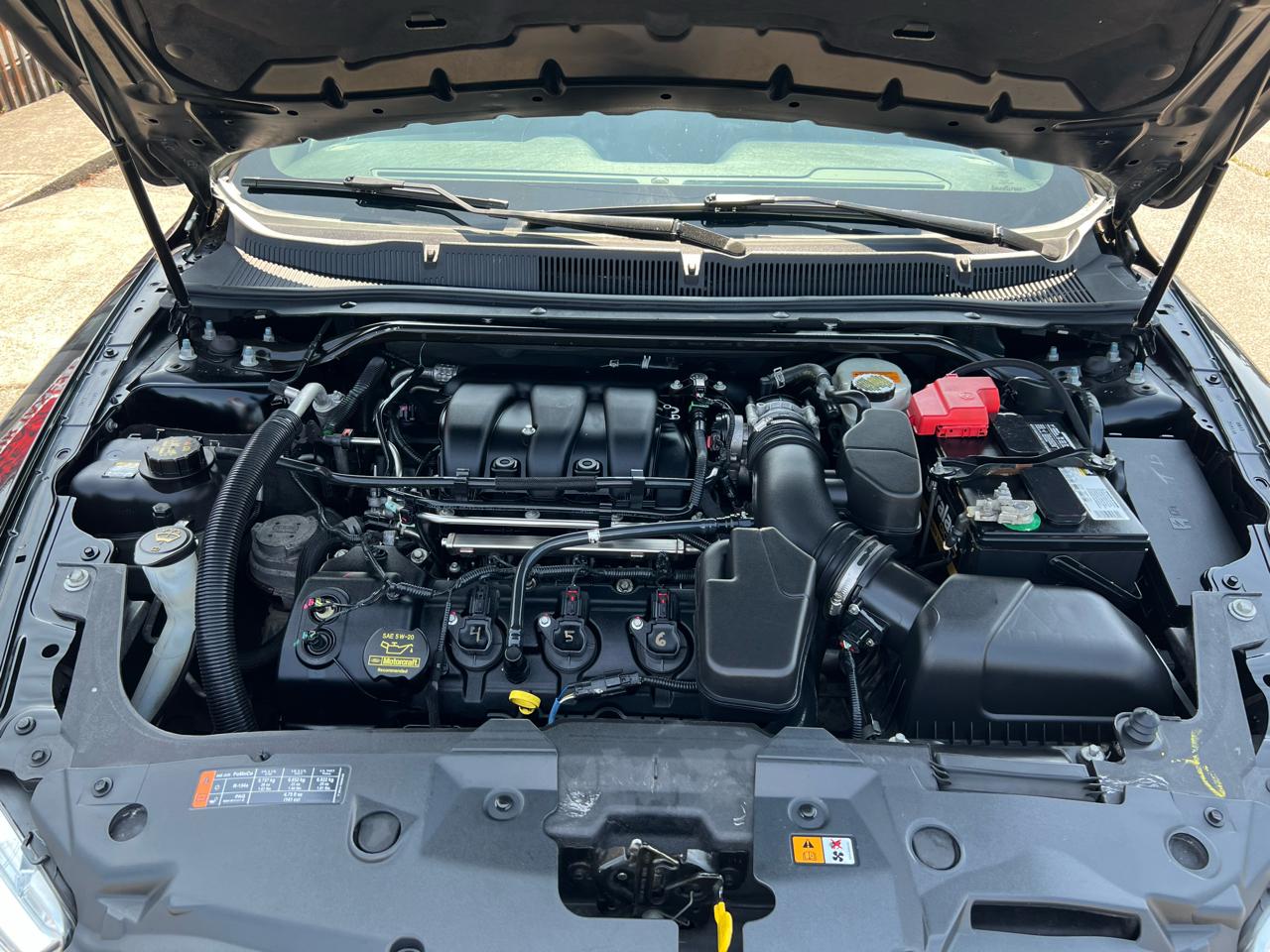 Ford Taurus 4dr Sdn Limited FWD 2013