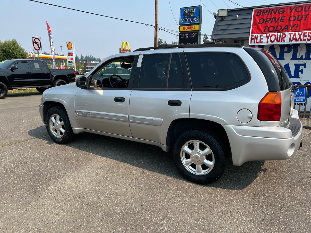 GMC Envoy 4dr 4WD SLE 2005