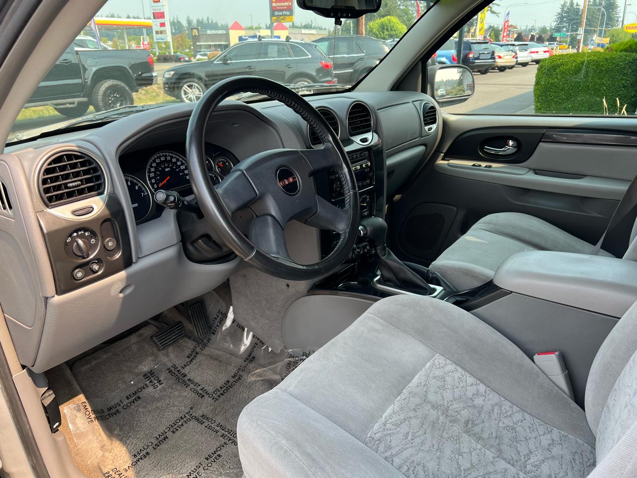 GMC Envoy 4dr 4WD SLE 2005
