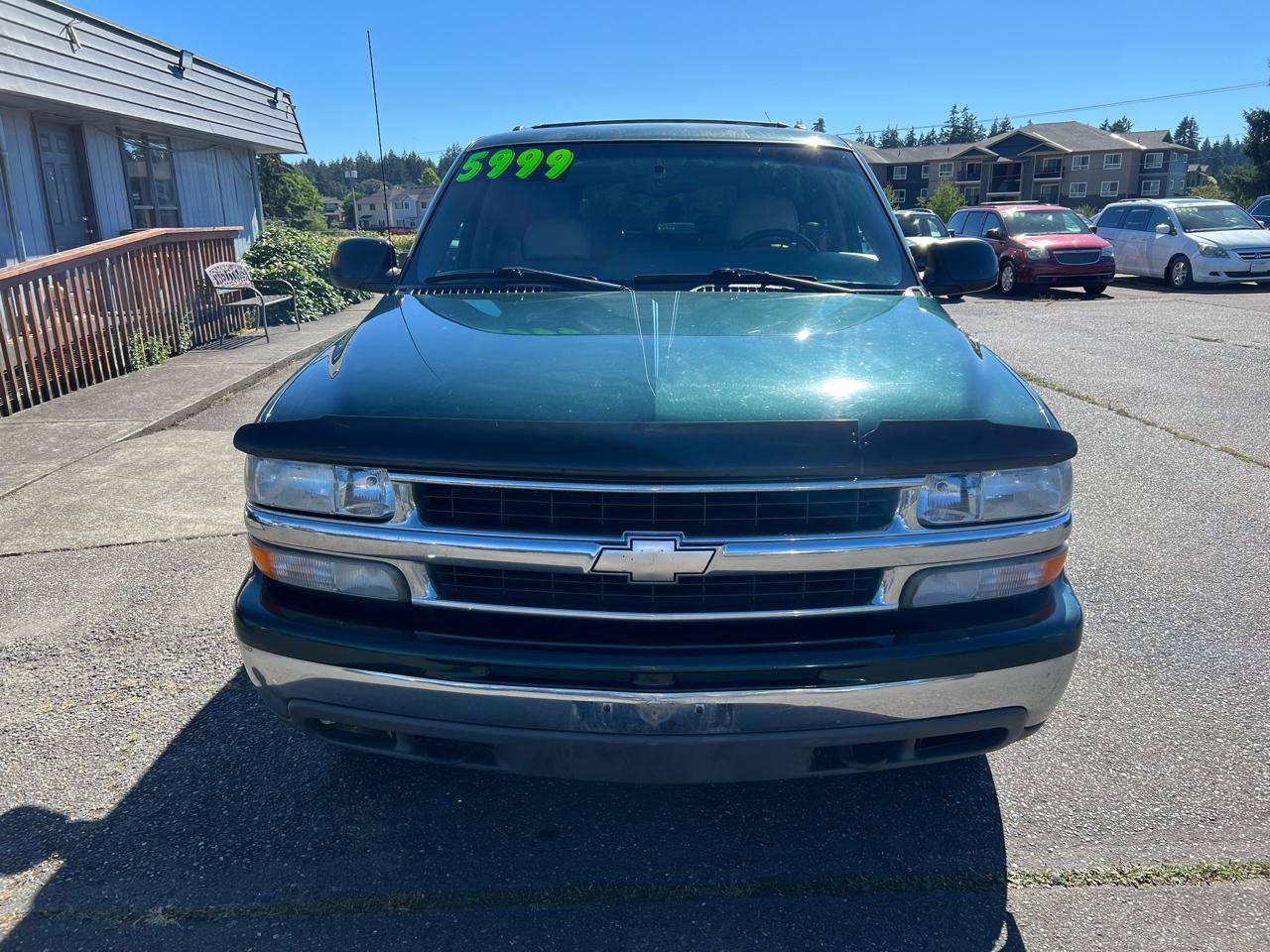 Chevrolet Suburban 4dr 1500 4WD LT 2001