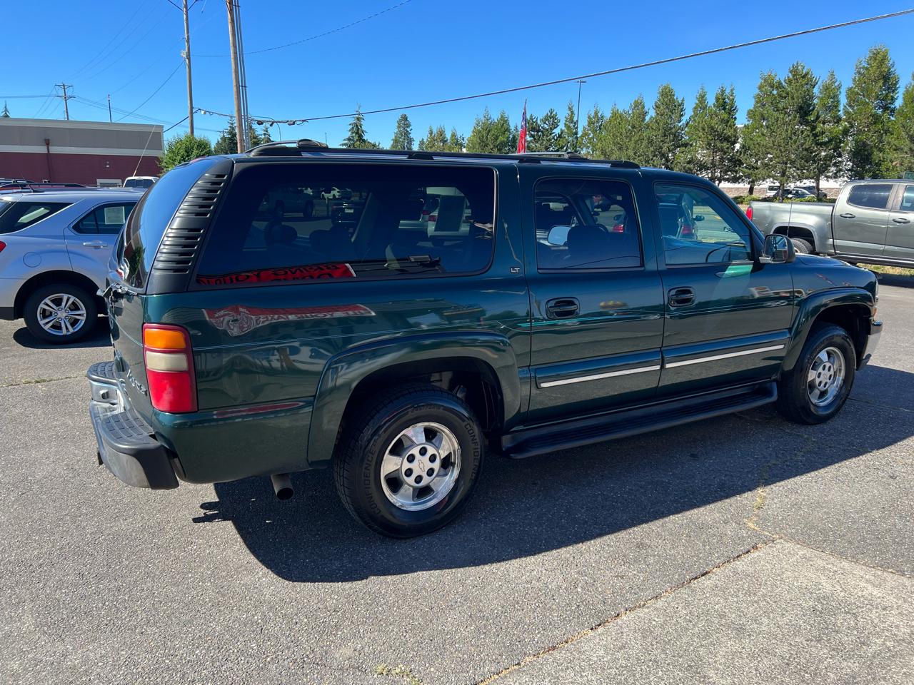 Chevrolet Suburban 4dr 1500 4WD LT 2001