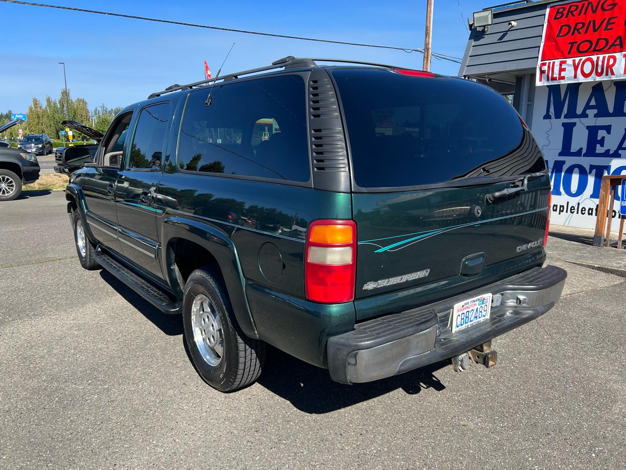 Chevrolet Suburban 4dr 1500 4WD LT 2001