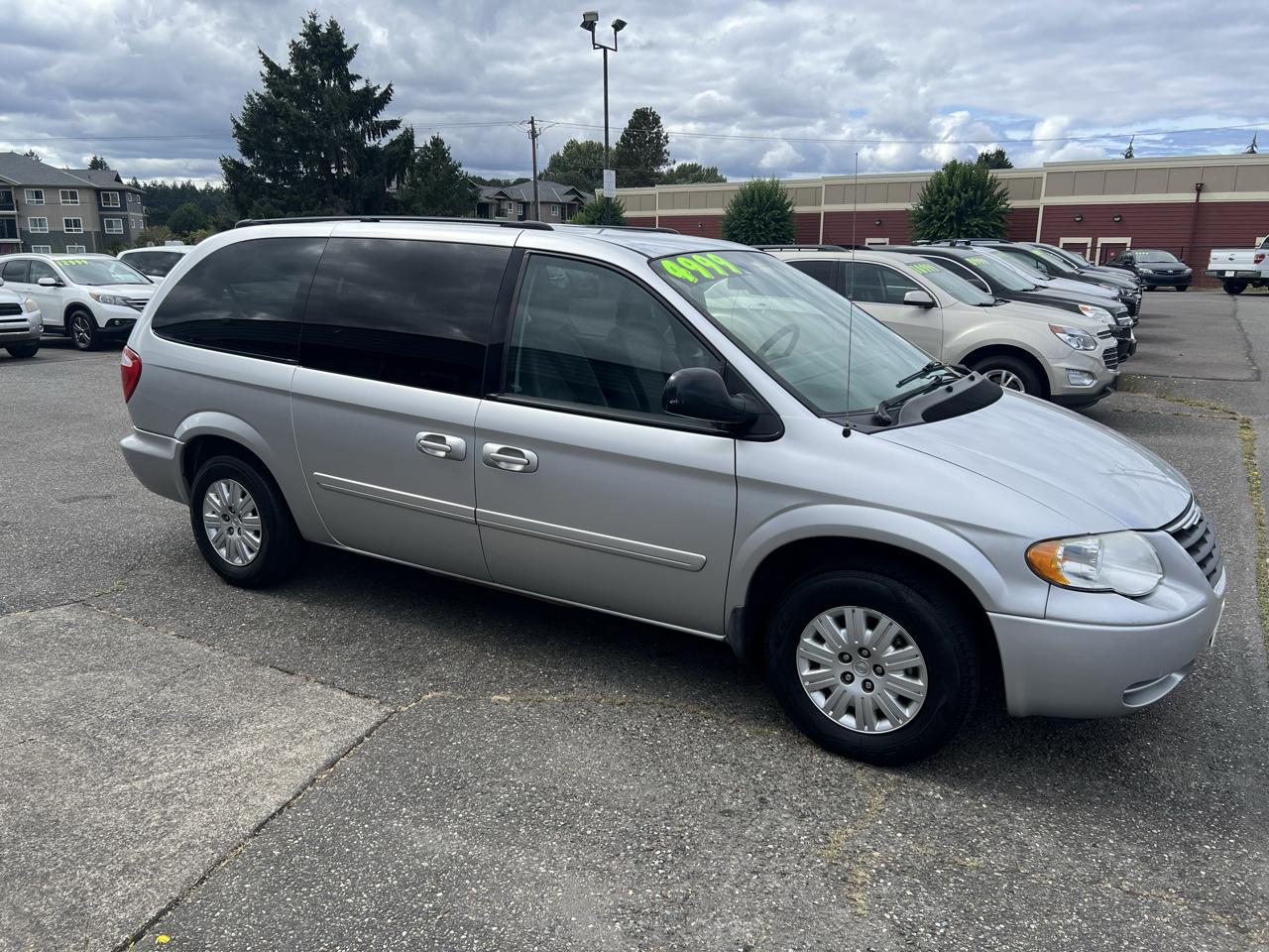 Chrysler Town & Country 4dr LWB LX FWD 2005