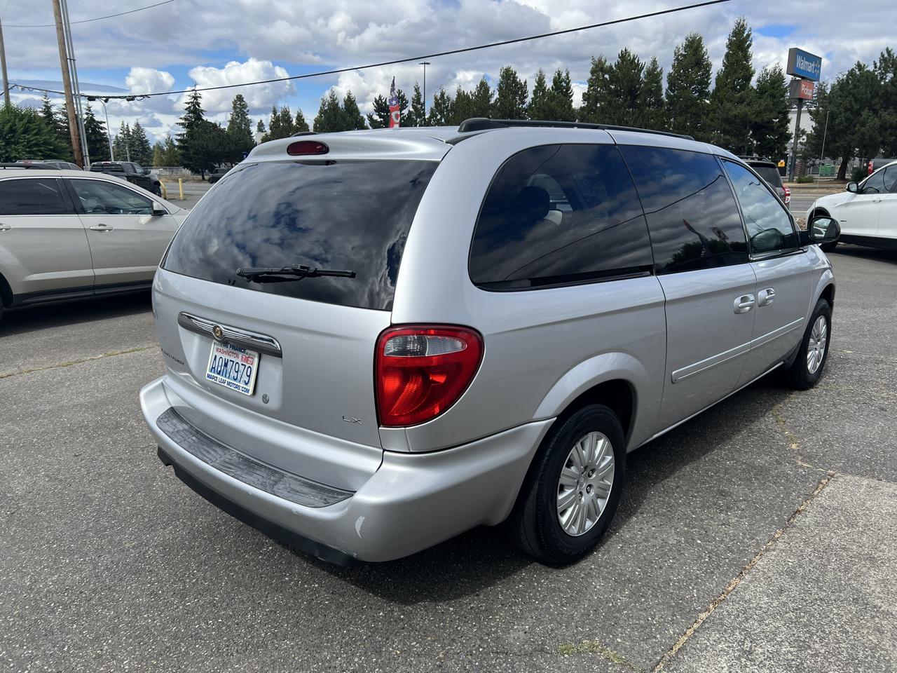 Chrysler Town & Country 4dr LWB LX FWD 2005