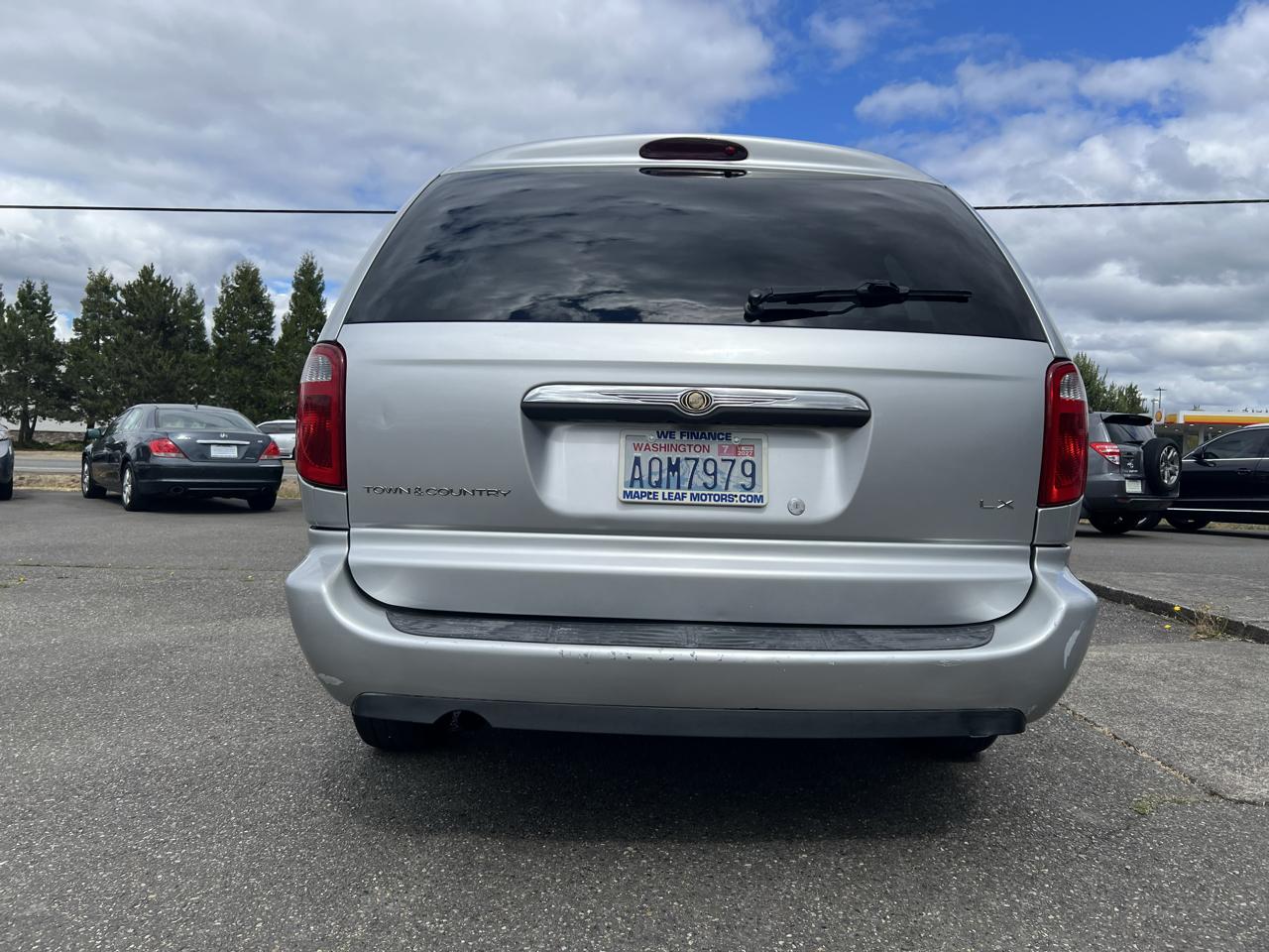 Chrysler Town & Country 4dr LWB LX FWD 2005