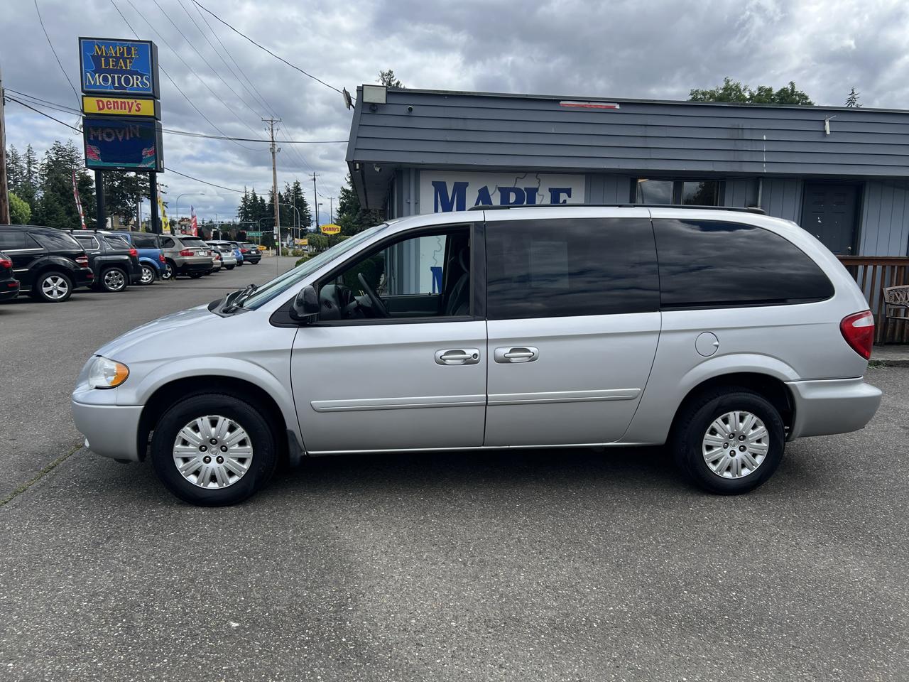 Chrysler Town & Country 4dr LWB LX FWD 2005