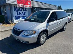 2005 Chrysler Town & Country 