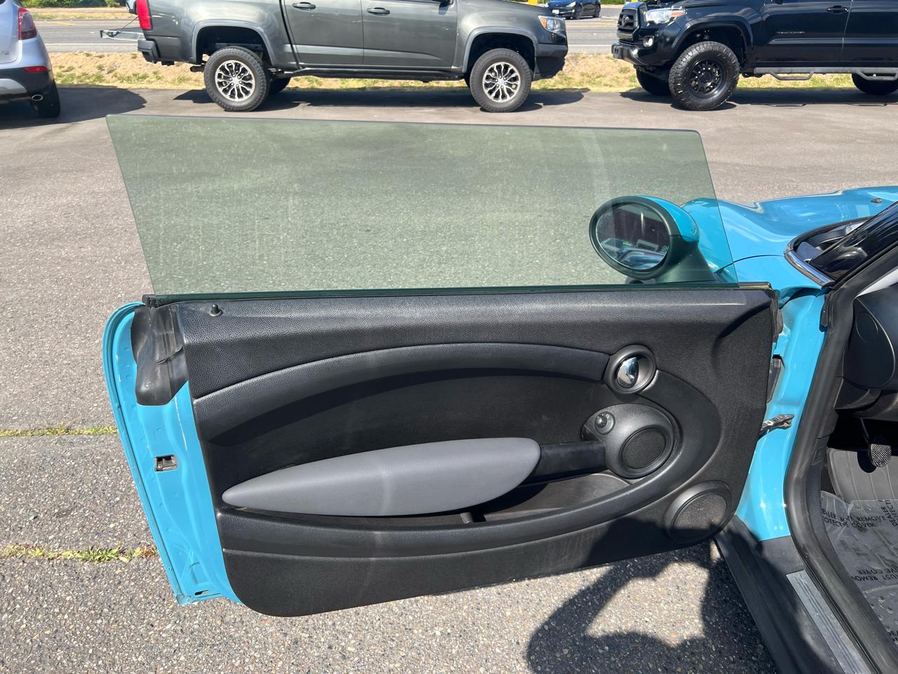 MINI Cooper Hardtop 2dr Cpe 2010