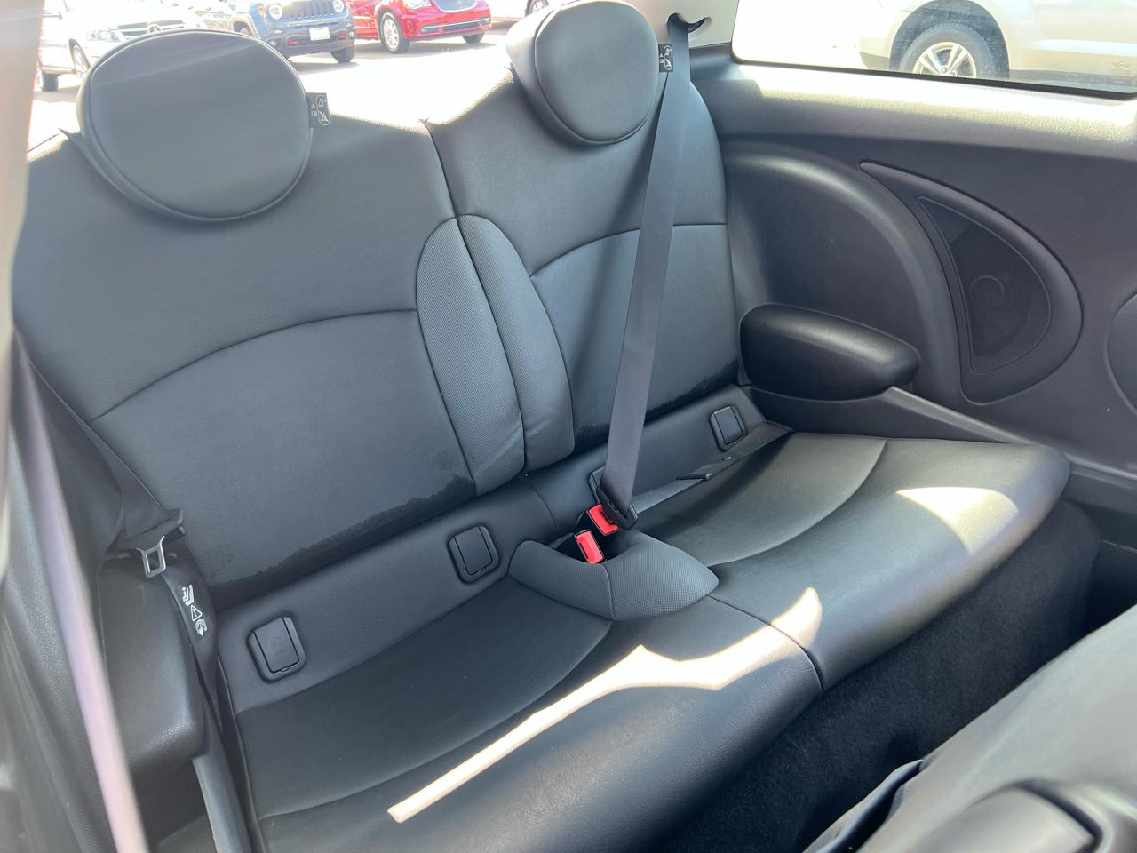 MINI Cooper Hardtop 2dr Cpe 2010