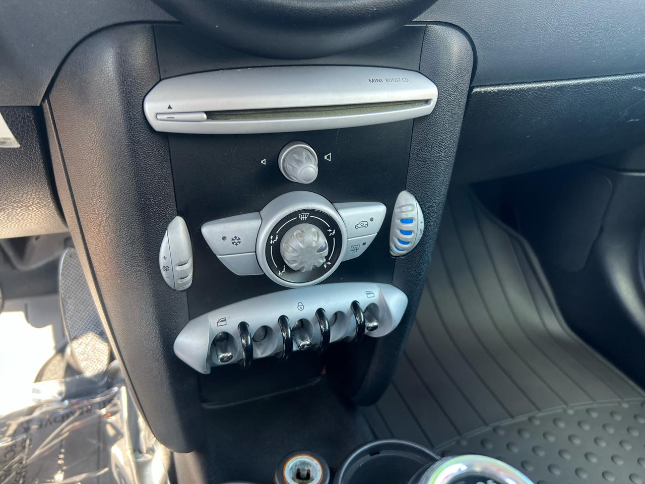MINI Cooper Hardtop 2dr Cpe 2010
