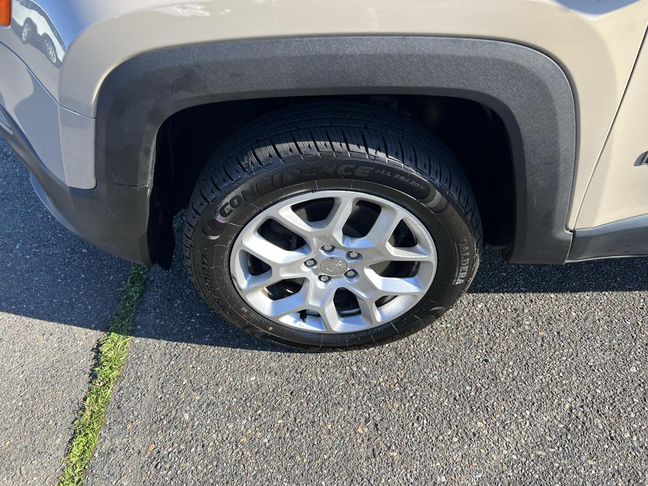 Jeep Renegade 4WD 4dr Latitude 2016