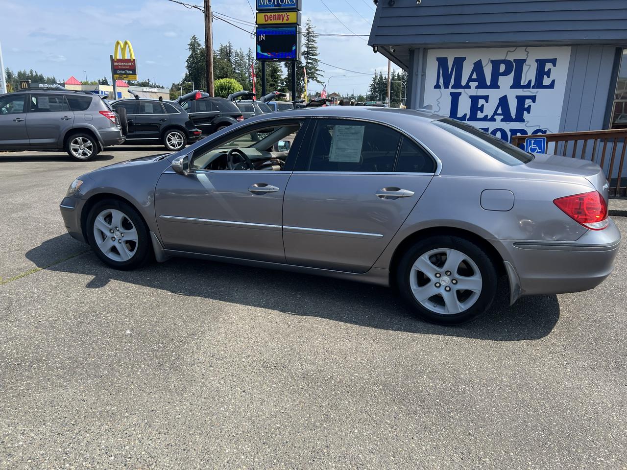 Acura RL 4dr Sdn AT (Natl) 2005