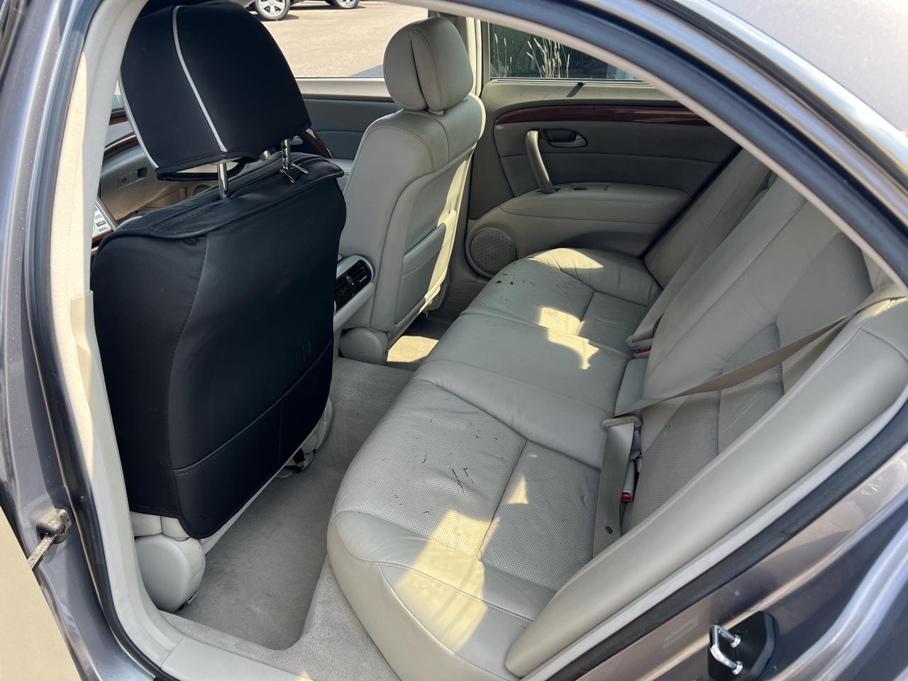 Acura RL 4dr Sdn AT (Natl) 2005