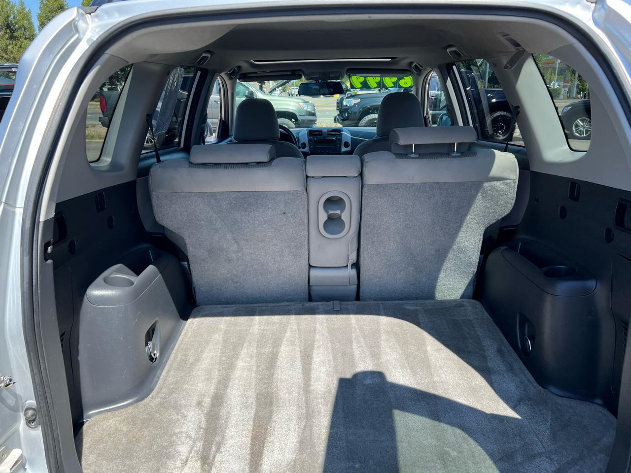 Toyota RAV4 2WD 4dr 4-cyl Sport (Natl) 2007