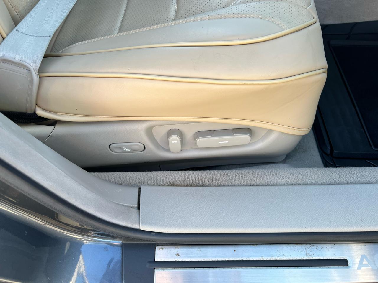 Acura RL 4dr Sdn AT (Natl) 2006