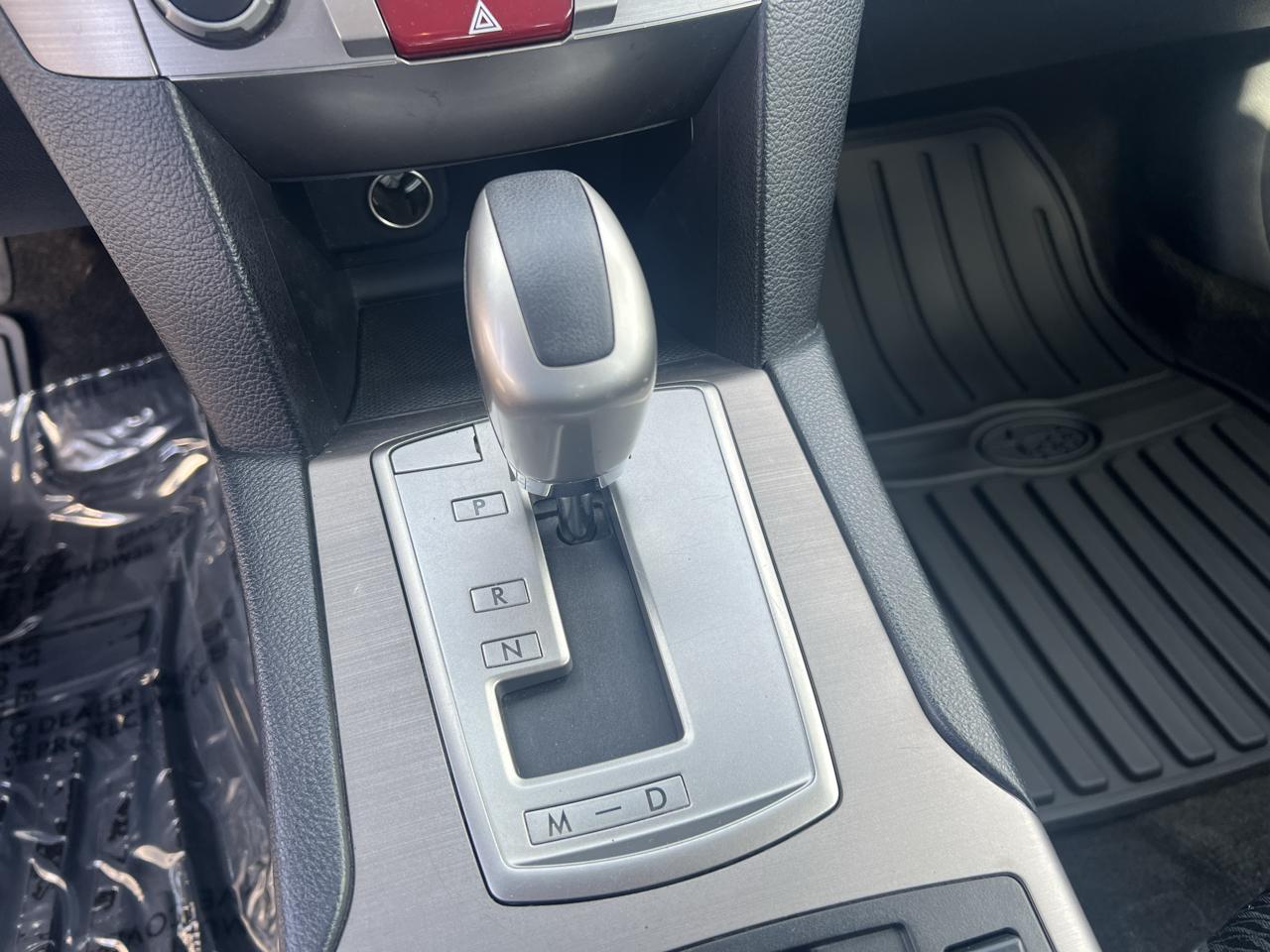 Subaru Legacy 4dr Sdn H4 Auto 2.5i Prem AWP/Pwr Moon 2011