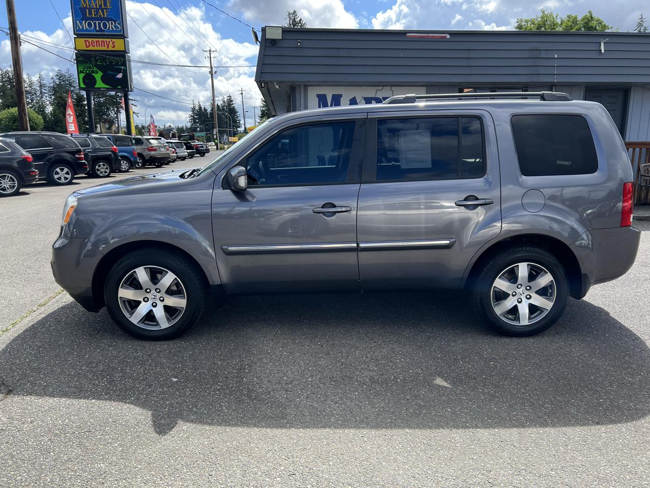Honda Pilot 4WD 4dr Touring w/RES & Navi 2014
