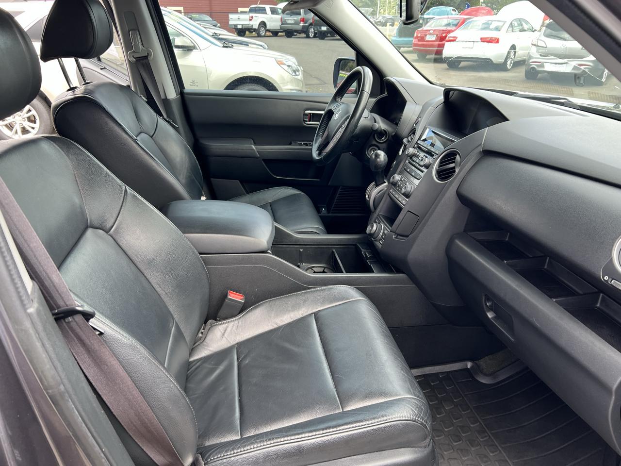 Honda Pilot 4WD 4dr Touring w/RES & Navi 2014